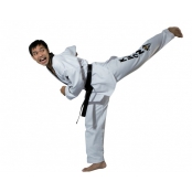 Dobok na taekwondo KWON STARFIGHTER černá klopa, nápis KWON, vel. 180 - VÝPRODEJ